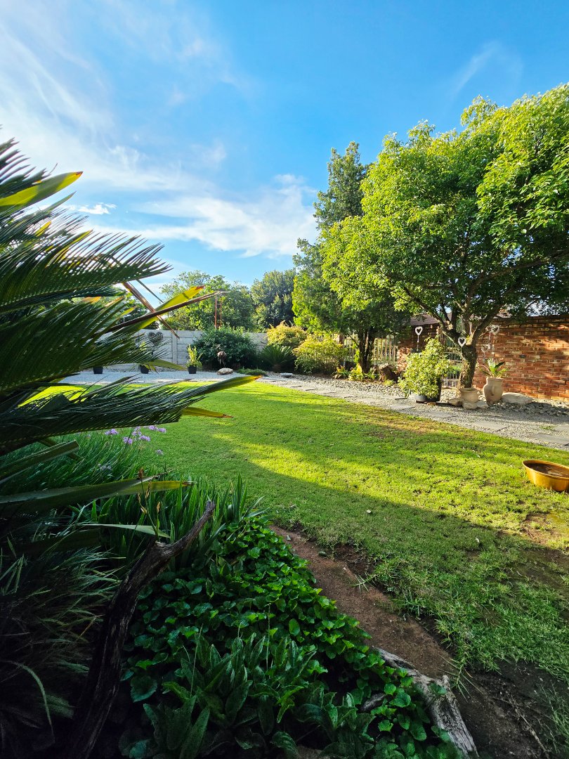  Bedroom Property for Sale in Flimieda North West